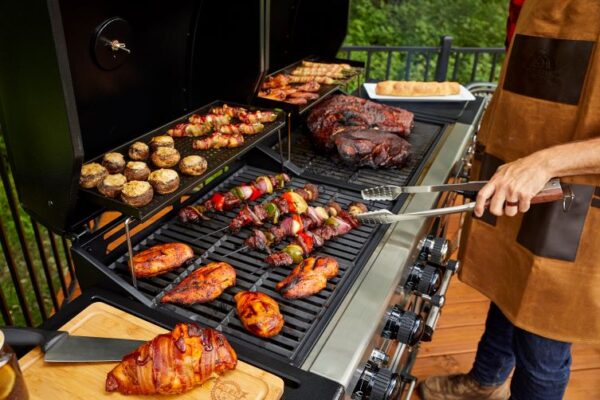 BARBECUE PIT BOSS MEMPHIS ULTIMATE COMBINÉ GAZ ET CHARBON DE BOIS AVEC FUMOIR – Image 5